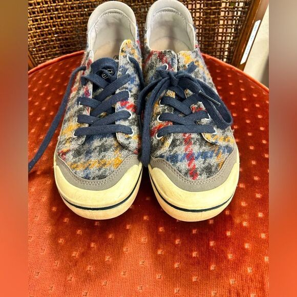 Keen ladies 10 blue/yellow/gray Teenie shoes - Picture 1 of 6